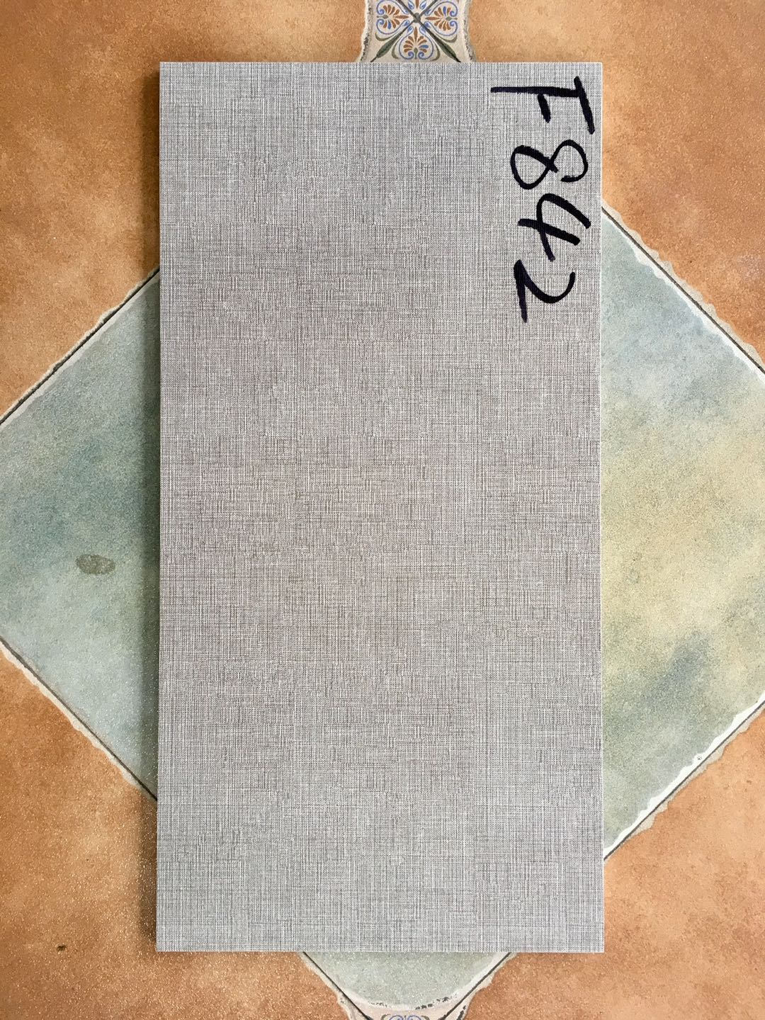 300*600MM瓷磚-F842 鴻圖80建材城